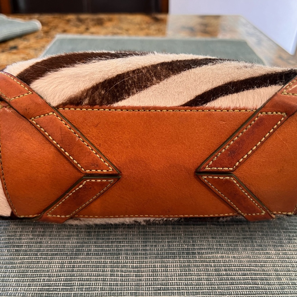 Vintage Coach Chelsea Handbag - Limited Edition - Picture 9 of 12